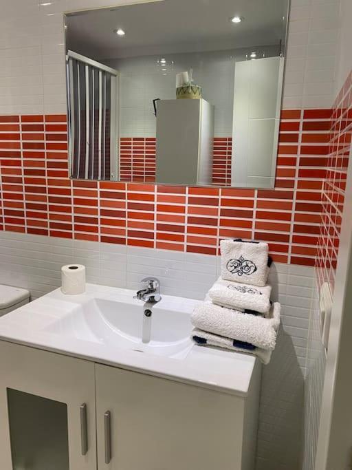 Apartamento Silda Torre Del Mar Bagian luar foto